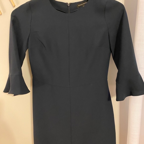 Navy blue banana republic dress - Picture 7 of 8